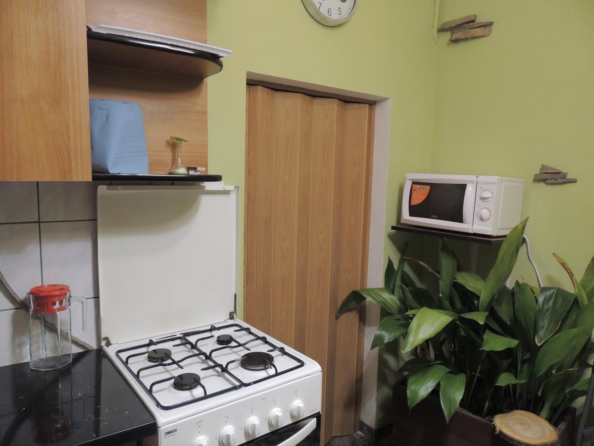 Apartment On Stefanyka 42/5 แบรฮอฟ ภายนอก รูปภาพ